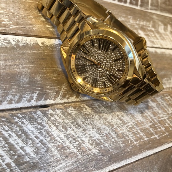 Michael Kors ... Bradshaw gold watch - Picture 12 of 16